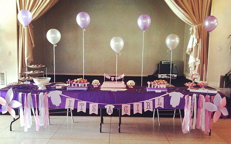 purple table decor birthday