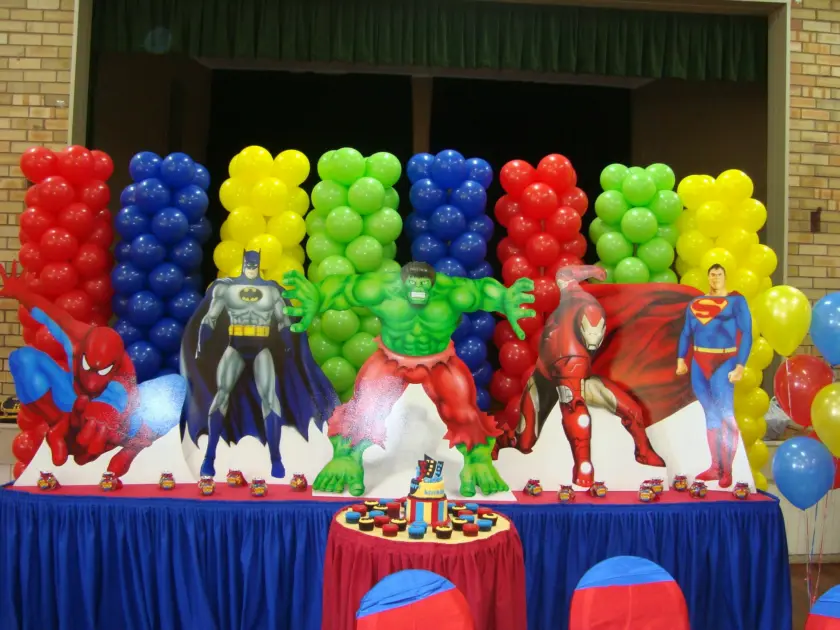 superheroes balloons