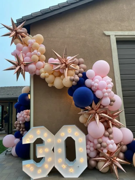 Outdoor 30th Bday Decor