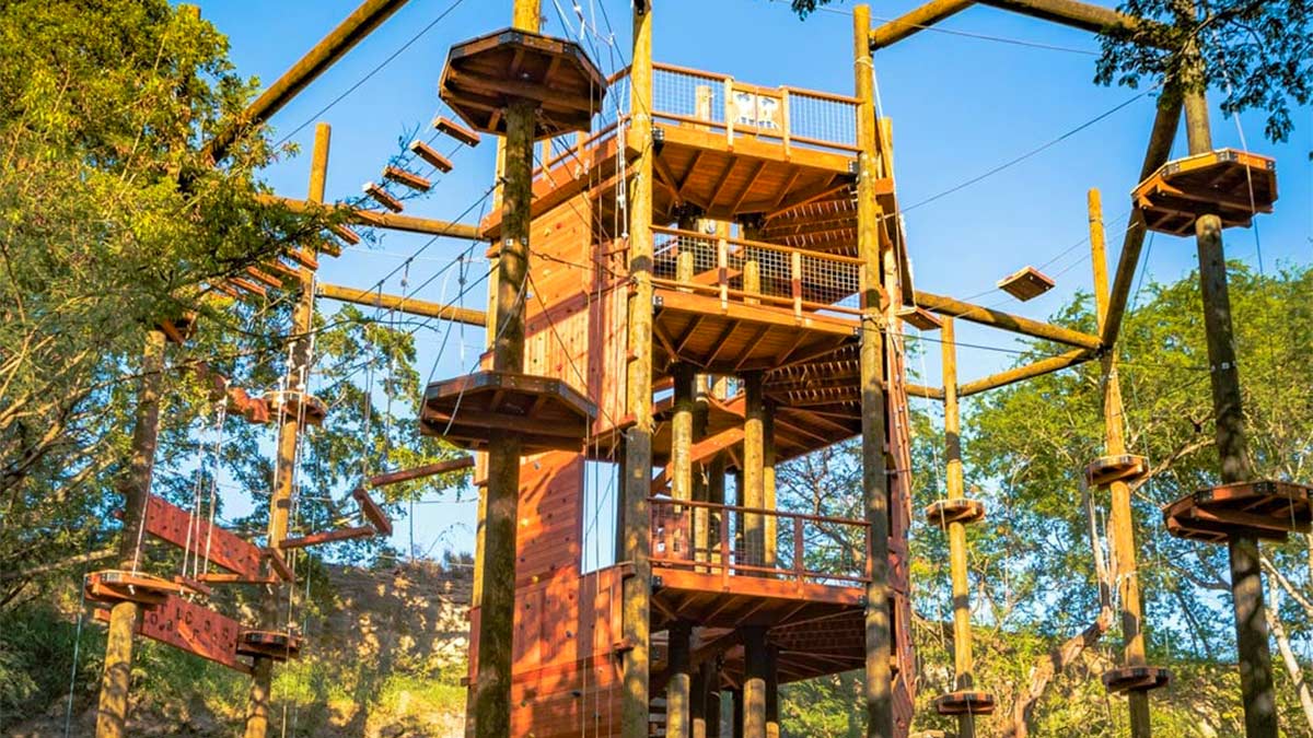 Coral Crater Adventure Park Hawaii