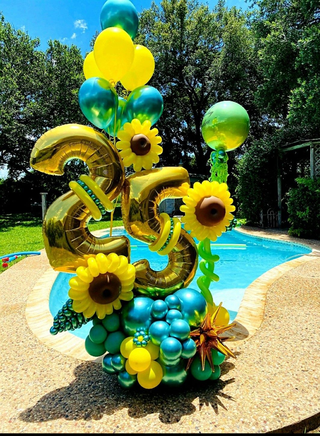 Swimming Pool Decor