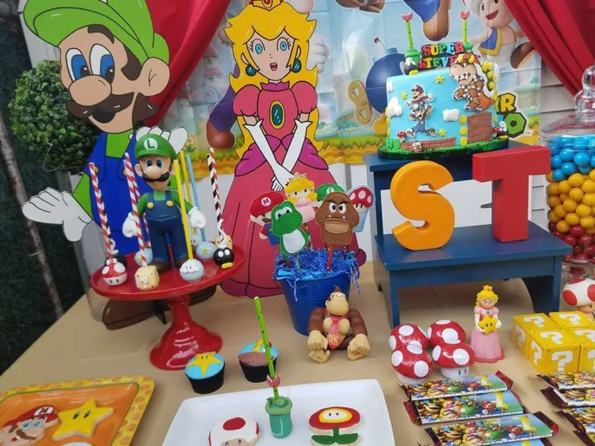 Princess Peach Birthday Luigi And Princess Peach Table Centerpiece