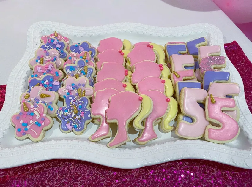 Barbie Party Ideas Babrie Head Cookies And Desserts