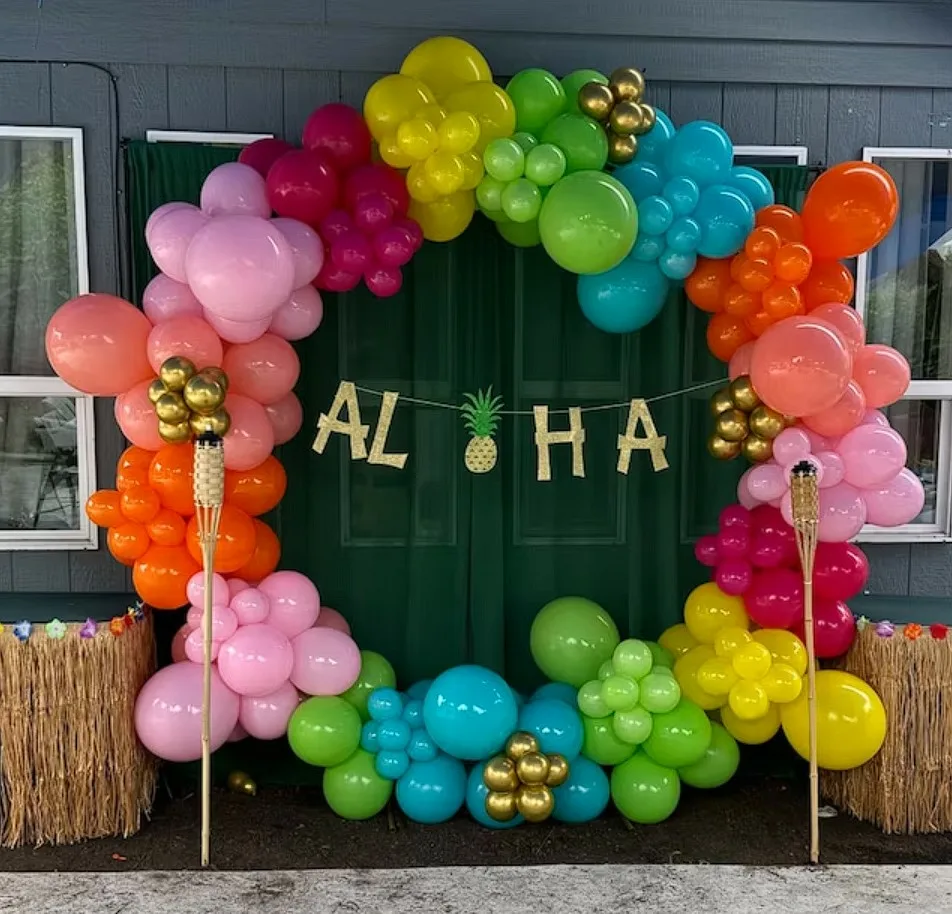 Hawaiian Birthday Party Ideas Aloha Balloon Arrangements Backdrop