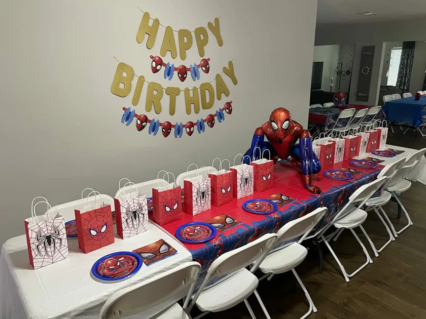 Red Balloon Spiderman Gift Bags Gold Glitter Banner Angle View Avengers Birthday Party