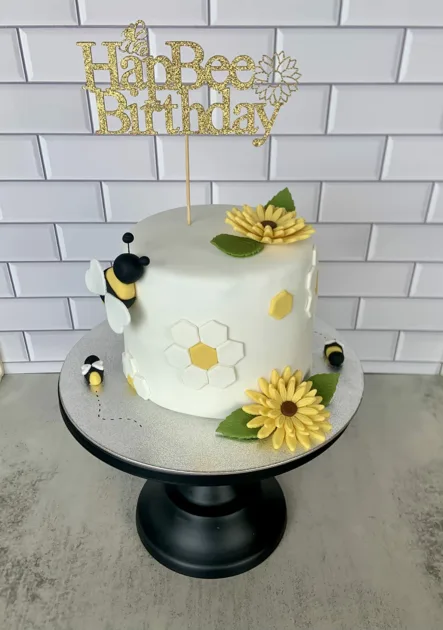 Cake Decor Hapbee Birthday
