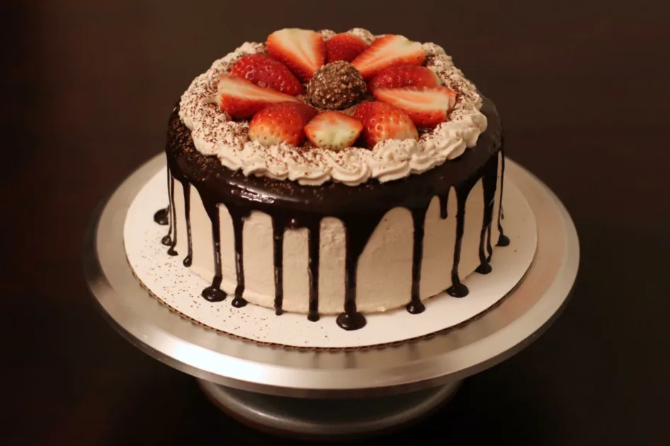 Cake Decor Strawberry Choco